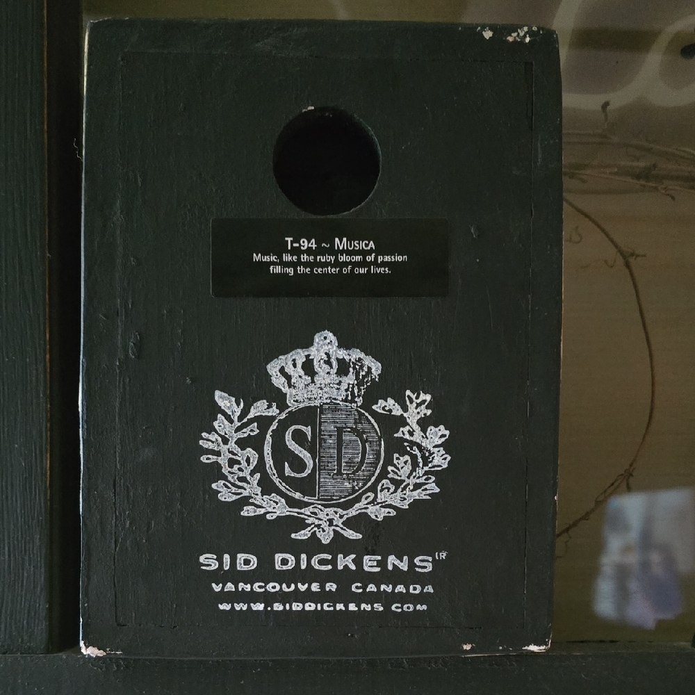 Sid Dickens Black and White Musica Plaque